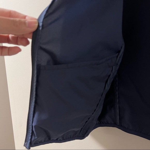 UNIQLO Kids Hooded Windbreaker - Picture 5 of 7